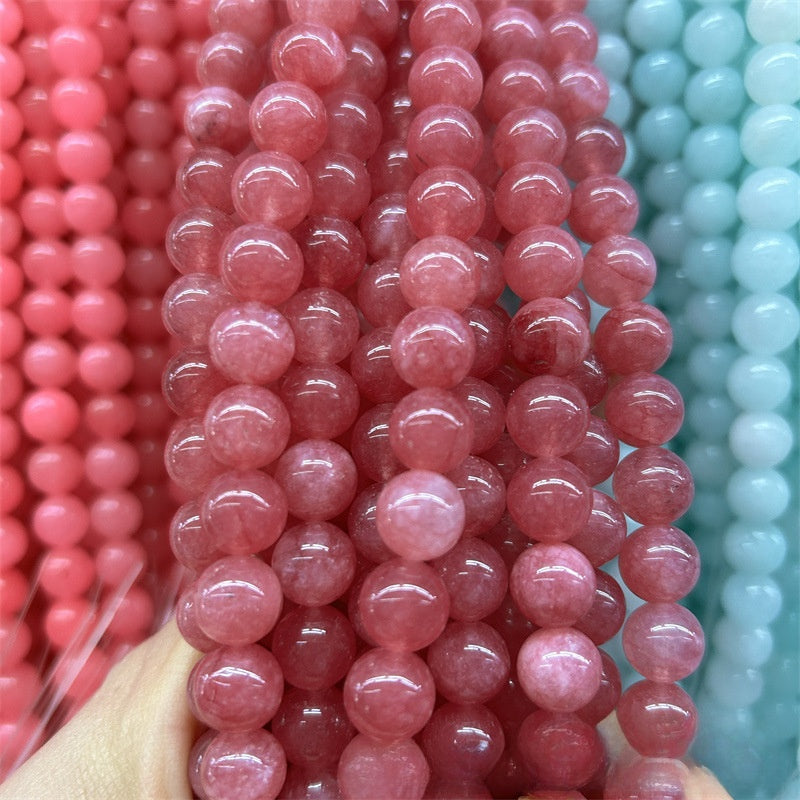 Natural Chalcedony Jewelry Featuring Elegant Beading Craftsmanship