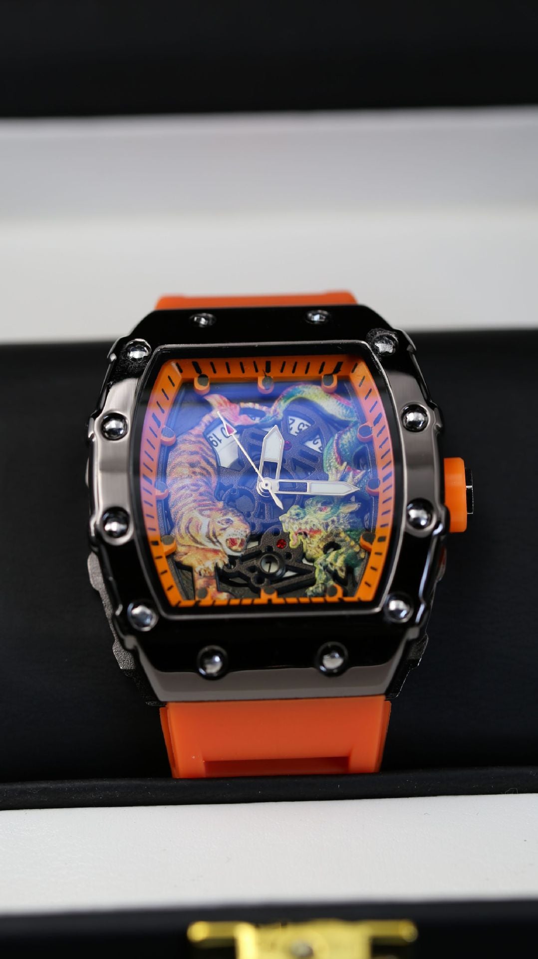 Men's Quartz Watch With Barrel Shape Dial, PU Strap, Pin Buckle, And Ordinary Glass Mirror