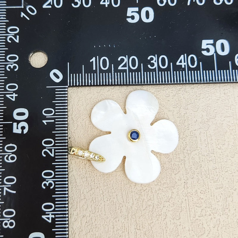 Carved Shell Flowers Pendant For Women In White, Elegant Jewelry Making Accessory