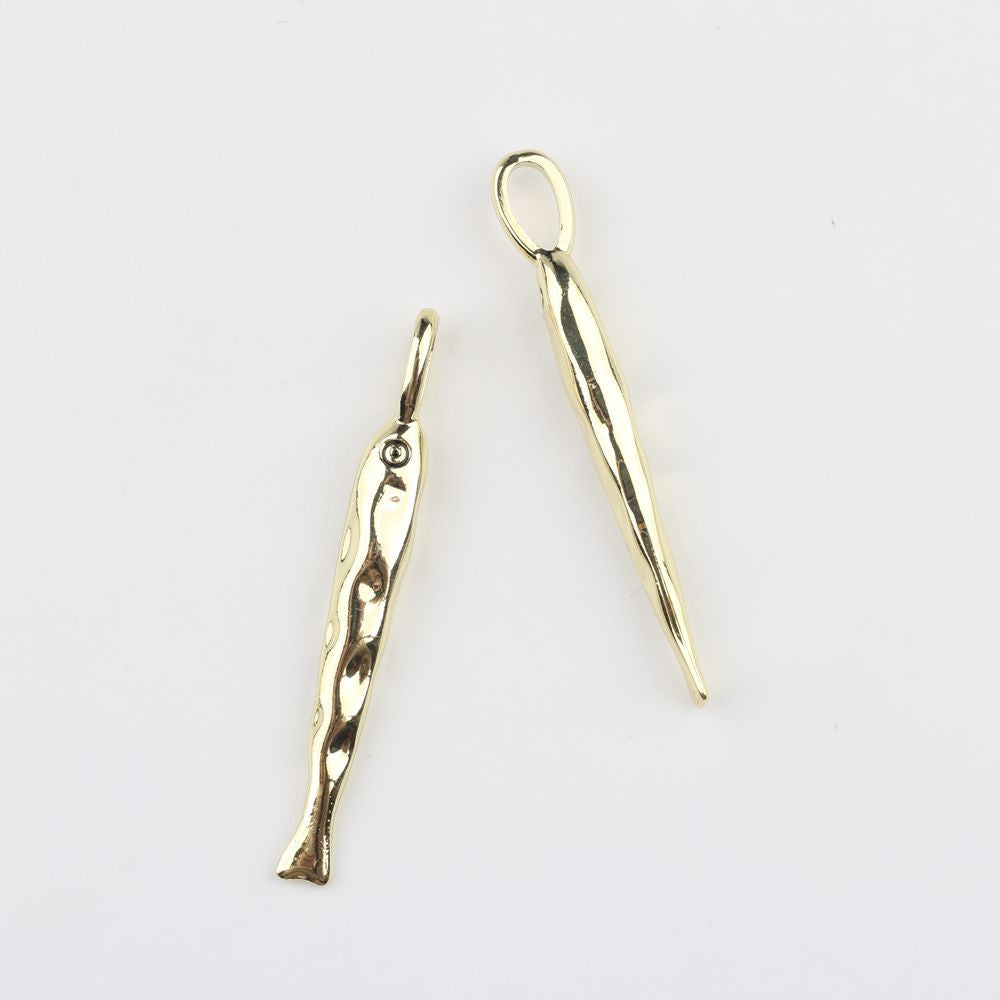 Gold Alloy Fish Pendant Featuring Electroplated Craftsmanship In Simple Style