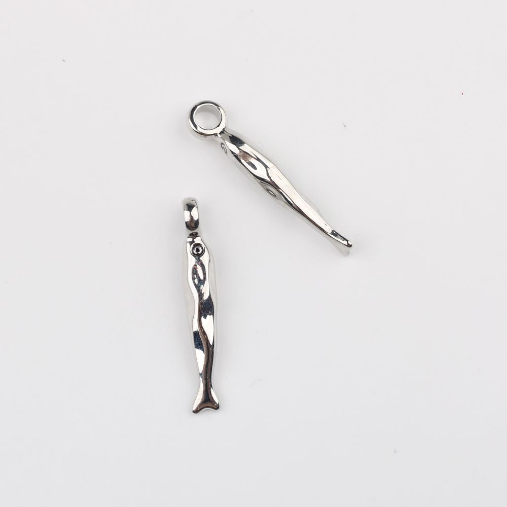 Gold Alloy Fish Pendant Featuring Electroplated Craftsmanship In Simple Style