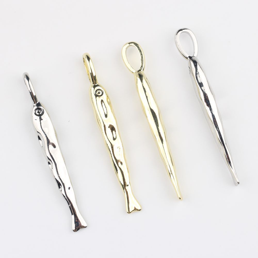 Gold Alloy Fish Pendant Featuring Electroplated Craftsmanship In Simple Style