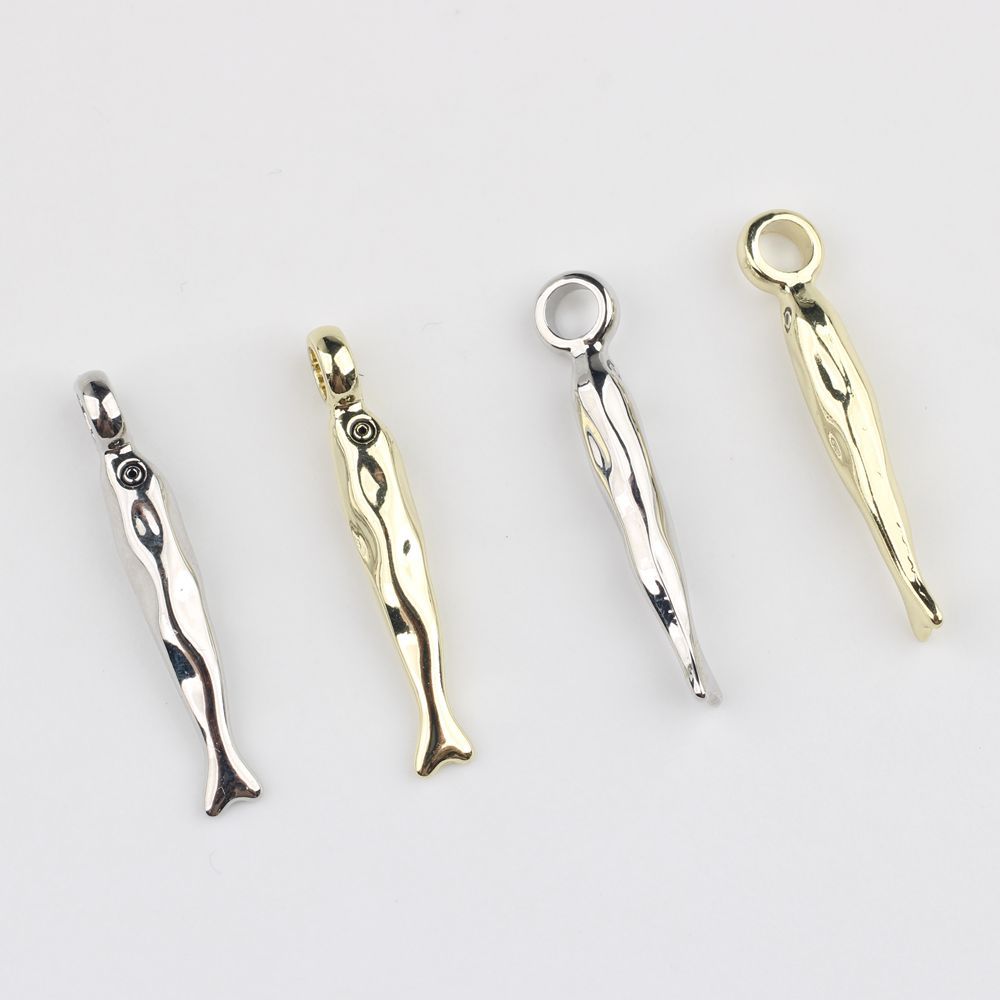 Gold Alloy Fish Pendant Featuring Electroplated Craftsmanship In Simple Style