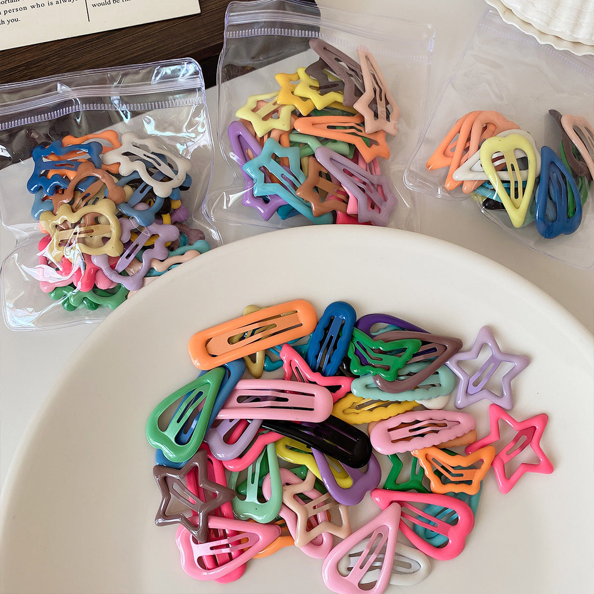 Sweet Heart Shape BB Clips Hair Accessories For Women In Multicolor, Made With Mixed Materials