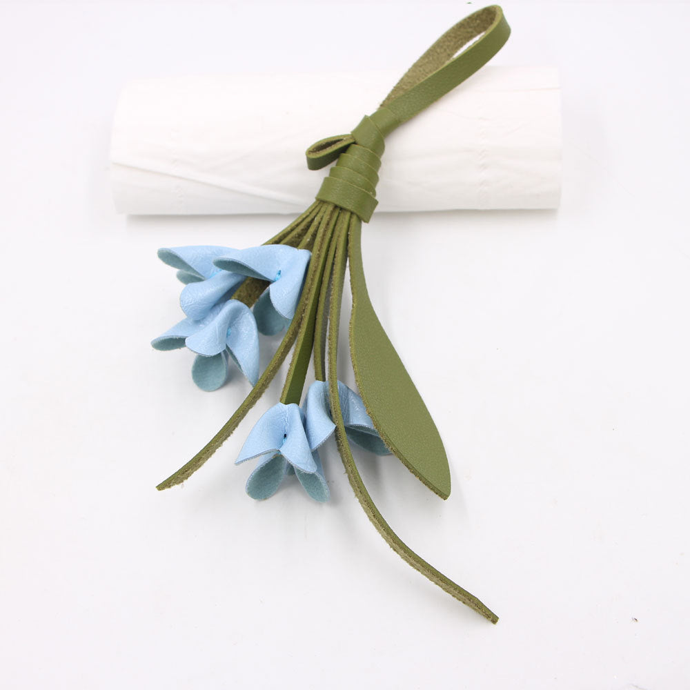 Handmade Knitted White Flower Key Chain In PU Leather, Stylish And Durable Accessory