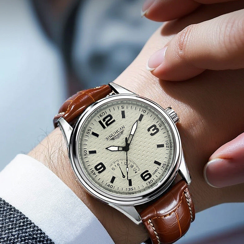 Men's Quartz Watch With Round Dial And Quartz Glass Mirror Featuring Imitation Leather Strap And Pin Buckle
