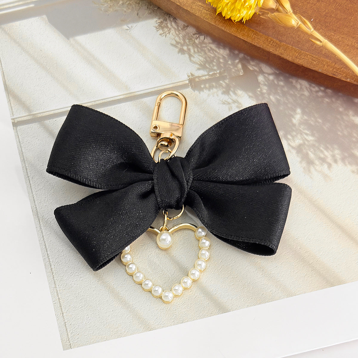 Multicolor Bow Tie Key Chain In New Style, Made Of Durable Alloy, Perfect For Winter Accessories