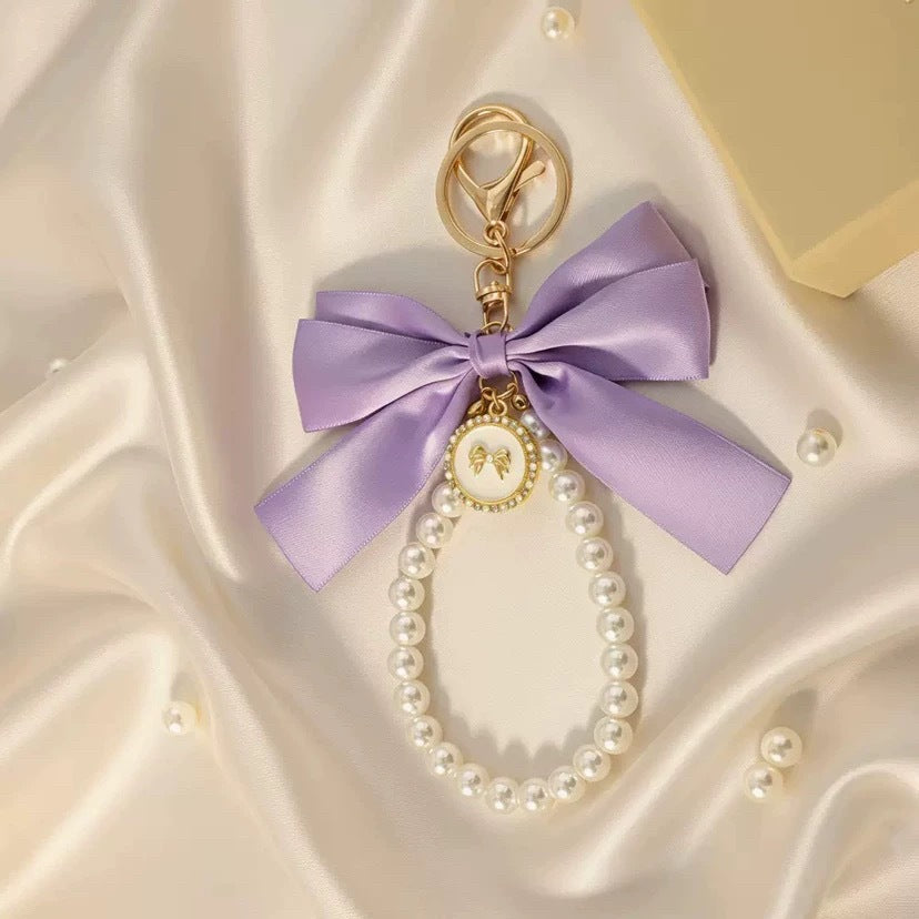 Multicolor Bow Tie Key Chain In New Style, Made Of Durable Alloy, Perfect For Winter Accessories