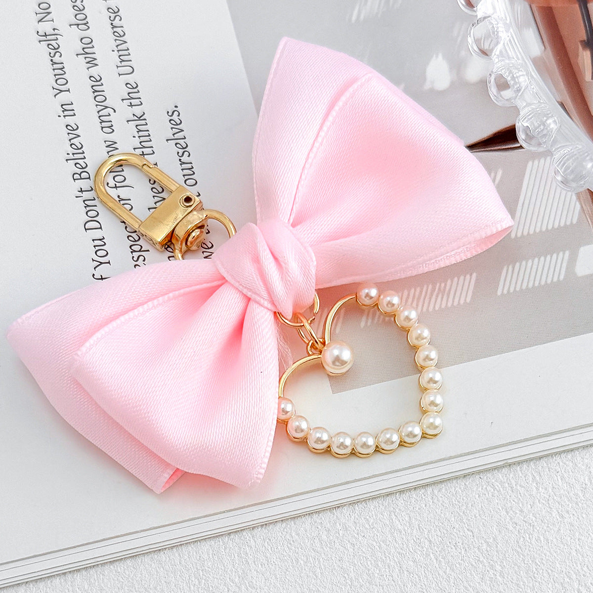 Multicolor Bow Tie Key Chain In New Style, Made Of Durable Alloy, Perfect For Winter Accessories