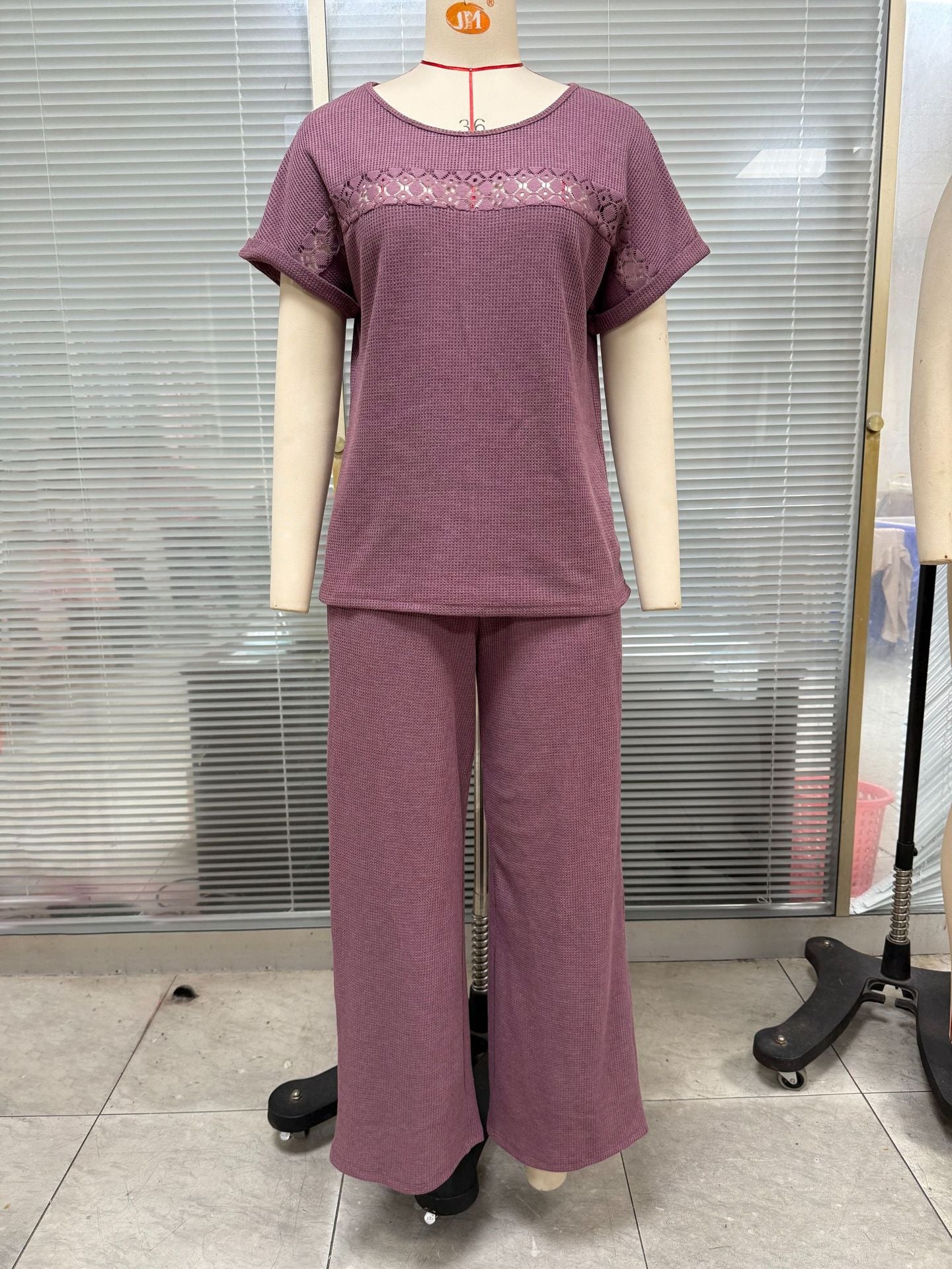Solid Color Casual Short Sleeve T-shirt Co-ord Set In Cotton Polyester With Lace Detail And Round Neck