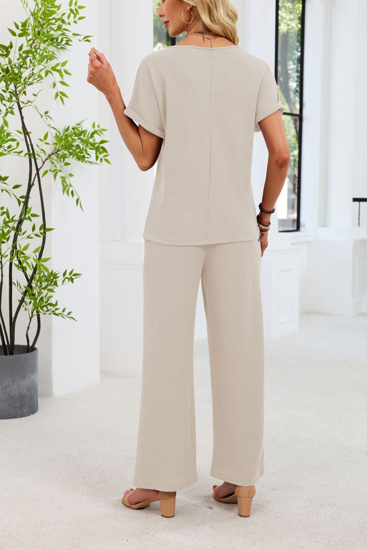 Solid Color Casual Short Sleeve T-shirt Co-ord Set In Cotton Polyester With Lace Detail And Round Neck