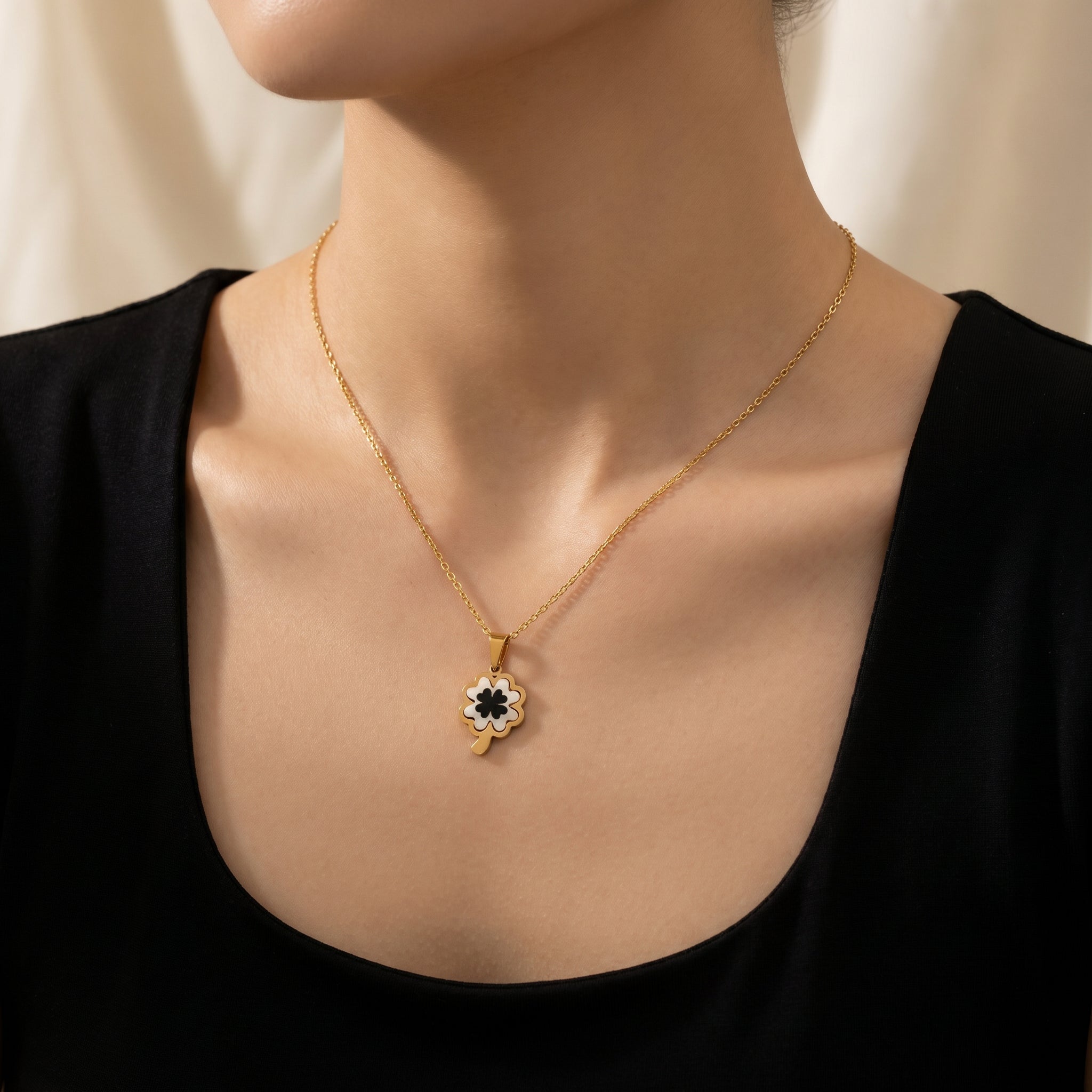 Bohemian Flowers Necklace For Women With Waterproof Non Tarnish 201 Stainless Steel And Mother-of-pearl Shell Inlay On Cable Chain