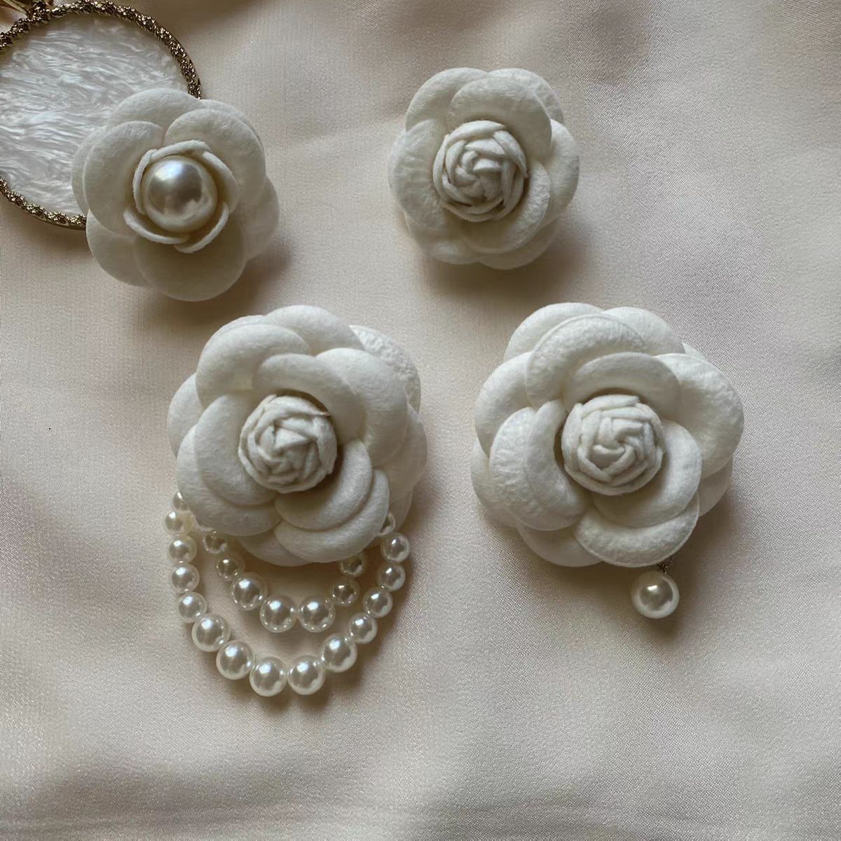 Cloth Flower Pin With Pearl Craft In Beige Fabric Inlay, Elegant Floral Accessory