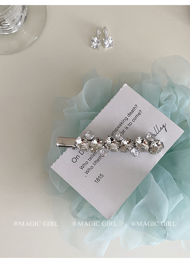 Luxurious Sparkly Hairpin For Women Featuring Rhinestones