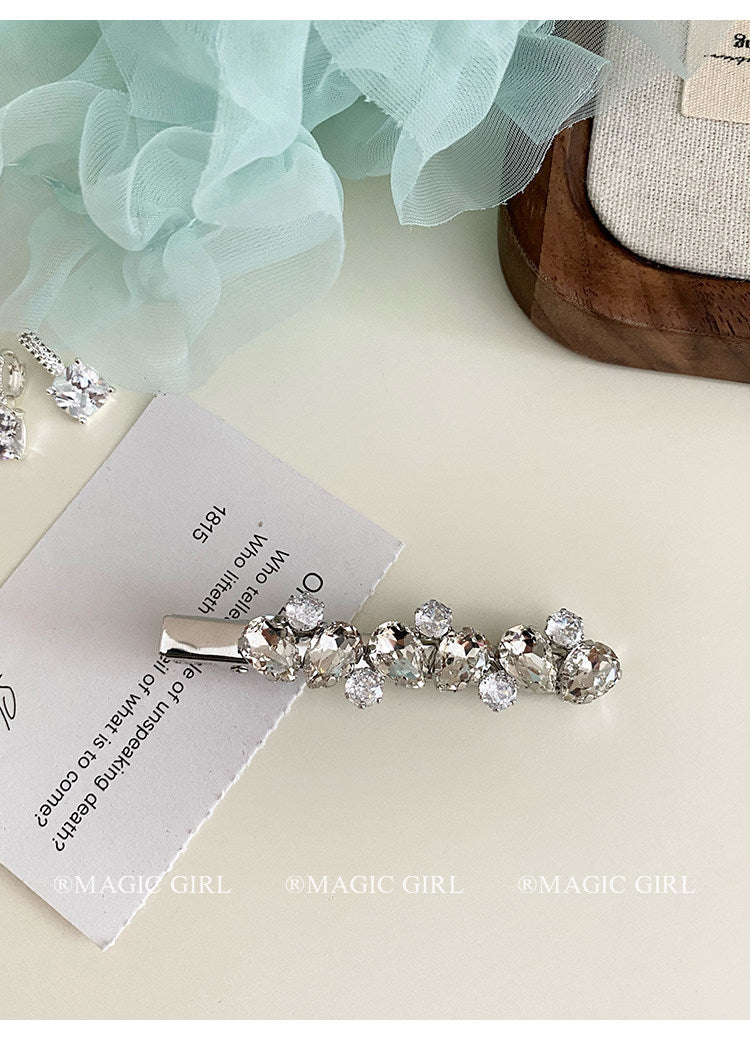 Luxurious Sparkly Hairpin For Women Featuring Rhinestones