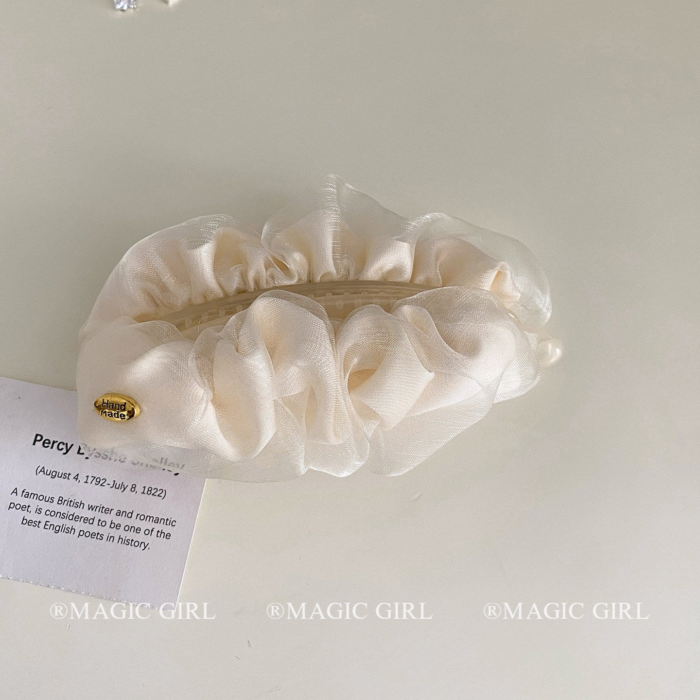 Sweet Clouds Banana Clip Hairpin For Women In White, Featuring Soft Gauze Material