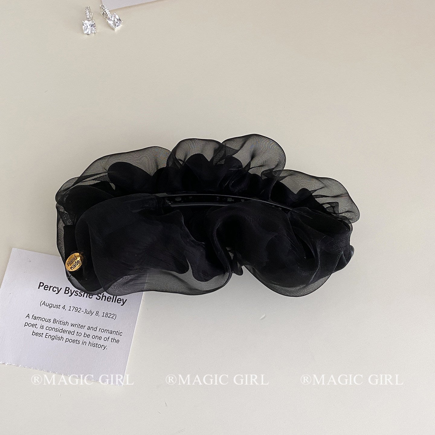 Sweet Clouds Banana Clip Hairpin For Women In White, Featuring Soft Gauze Material