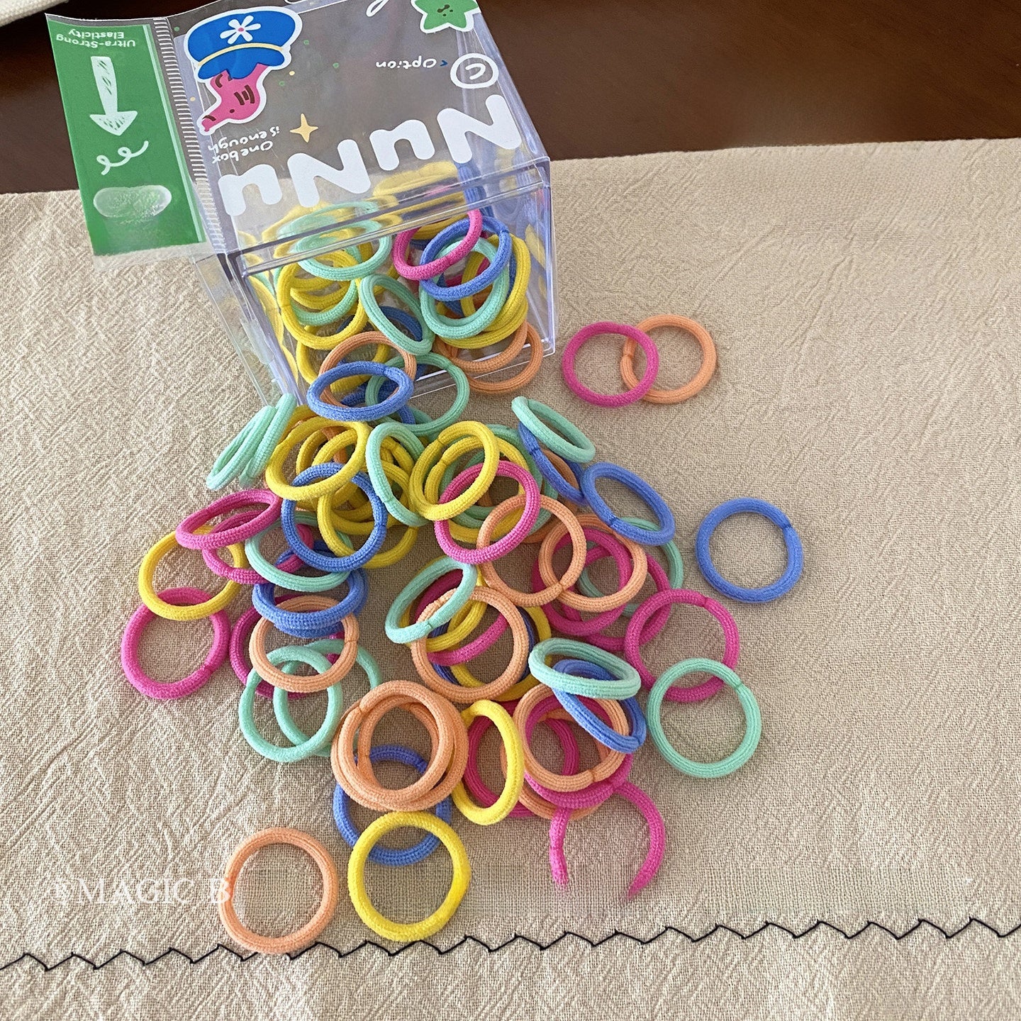 Simple Style Rubber Band Hair Accessory For Girls In Colour, Made Of Cloth, Perfect For Summer