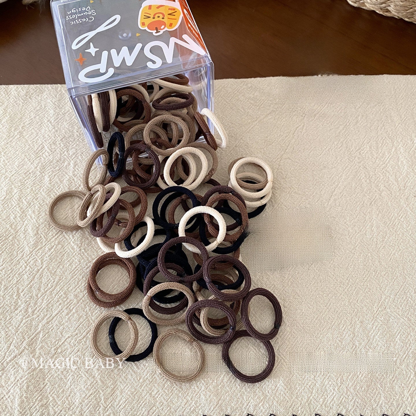 Simple Style Rubber Band Hair Accessory For Girls In Colour, Made Of Cloth, Perfect For Summer