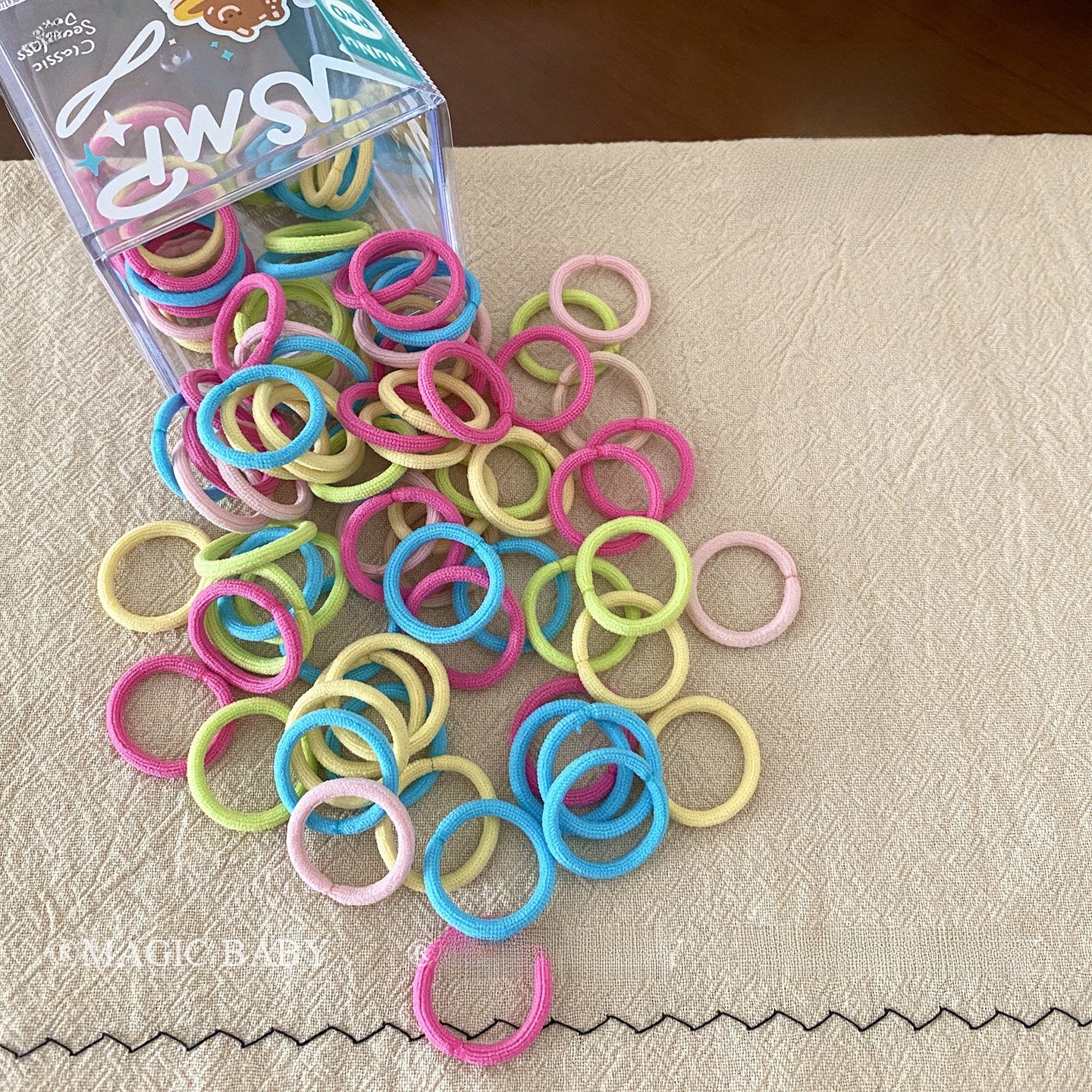 Simple Style Rubber Band Hair Accessory For Girls In Colour, Made Of Cloth, Perfect For Summer