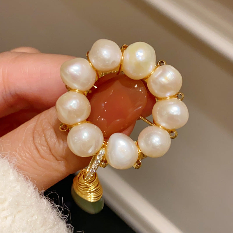 Flowers Pin Made Of Copper Featuring Freshwater Pearl Inlay With Elegant Pearl Craftsmanship