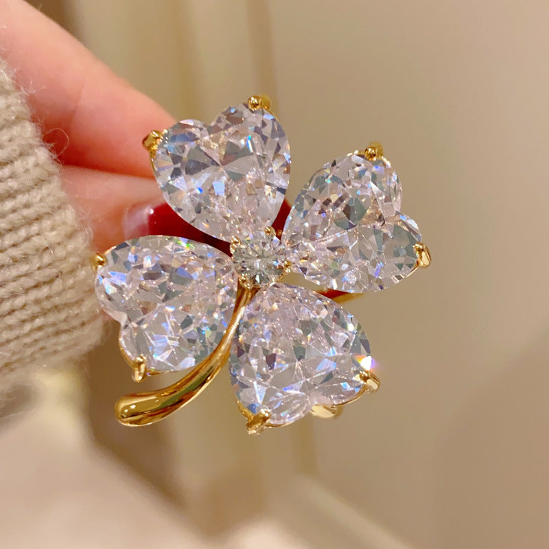 Lucky Heart Copper Scarf Ring For Women, Perfect Accessory For Autumn And Winter