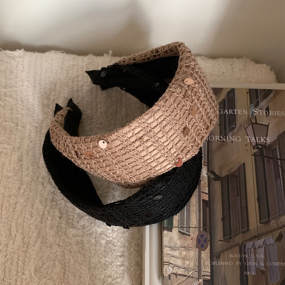 French Style Jewelry Headband For Women With Mixed Materials Featuring Coffer Color And Sequins Embellishment