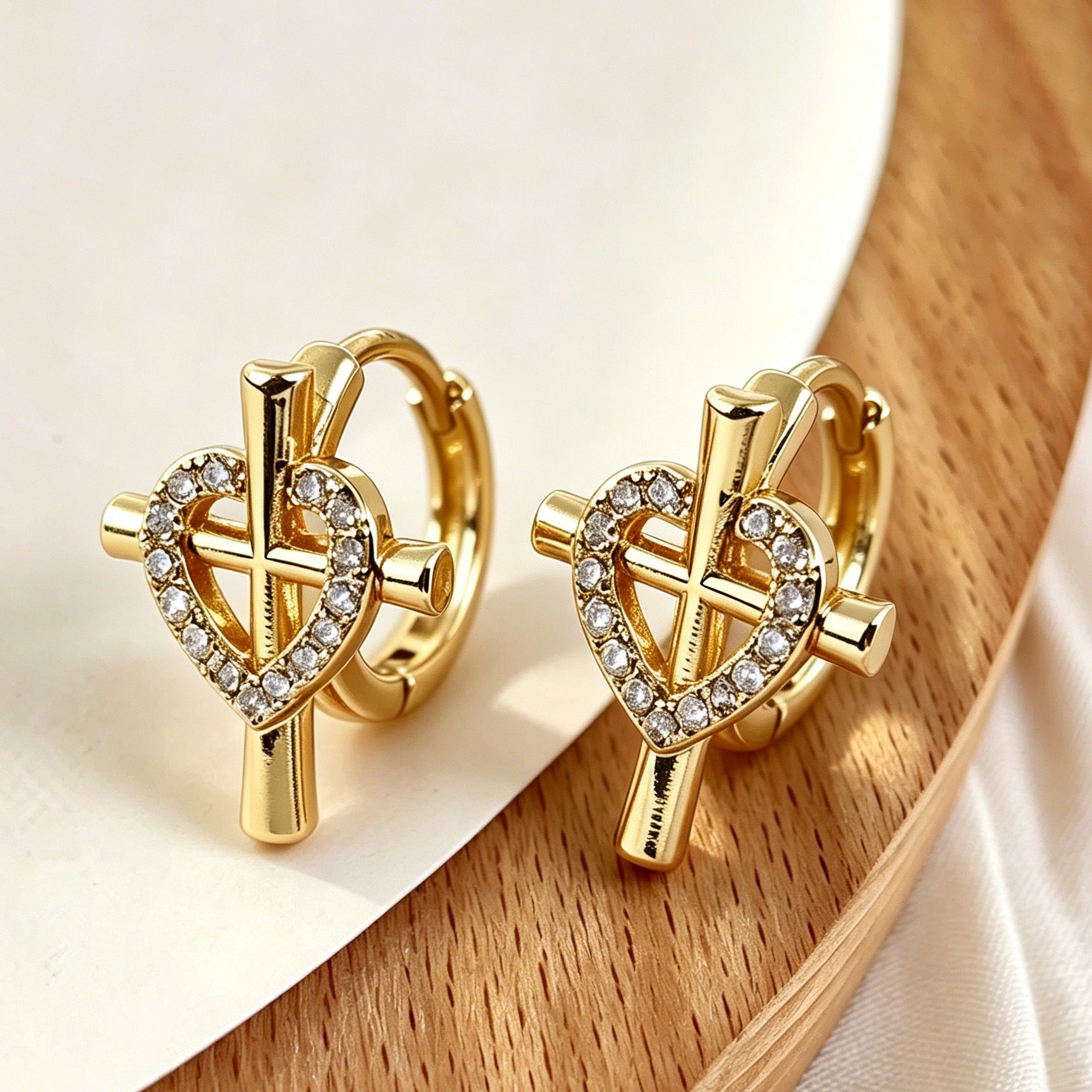 Heart Shape Earrings For Women In Retro Style With Copper Ear Pins And Zircon Inlay, Electroplated Finish