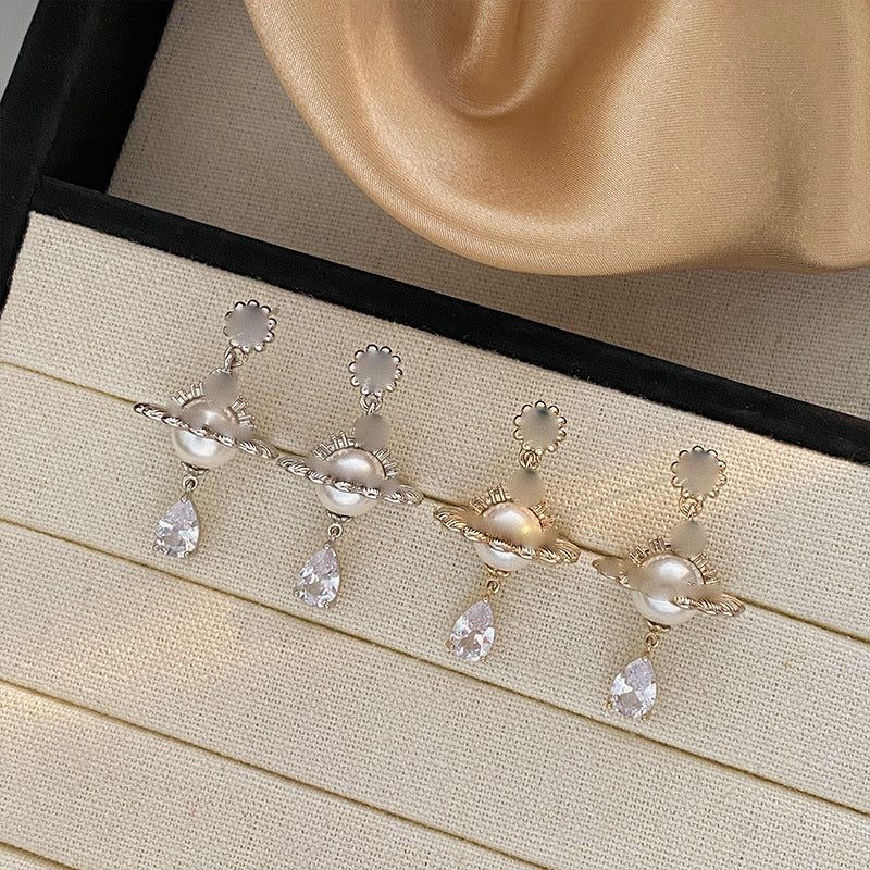 Flowers Earrings For Women Featuring Copper Ear Pins And Sweet Style With Artificial Pearl Inlay In Coffer Color