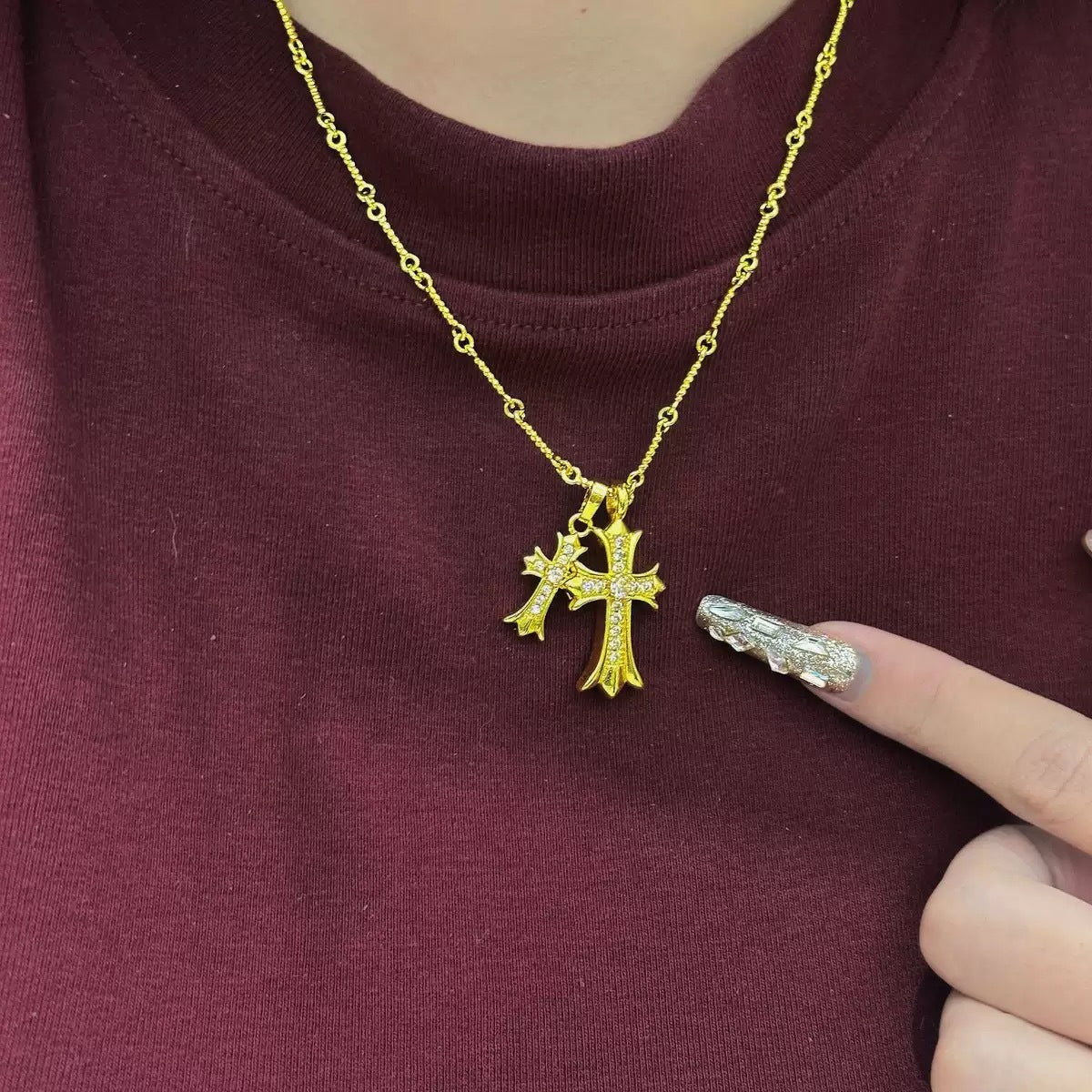 Hip-Hop Cross Pendant Necklace For Women In Copper With Electroplated Finish Featuring Zircon Inlay