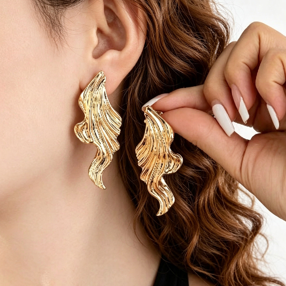 Exaggerated Leaf Earrings In Gold Featuring Electroplated Finish With 304 Stainless Steel Posts For Women