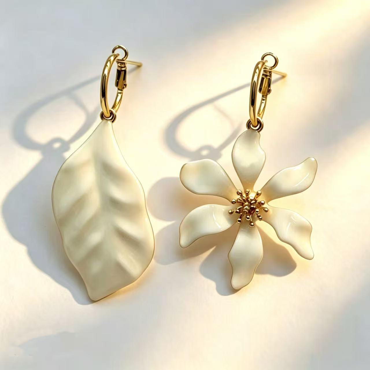 Ivory Enamel Flowers Earrings For Women With Copper Ear Pins, Elegant Floral Design