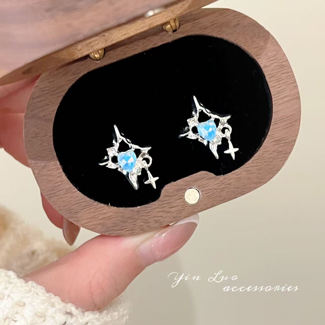 Heart Shape Stud Earrings For Women In Alloy With Copper Posts, Featuring A Sweet Style In Blue