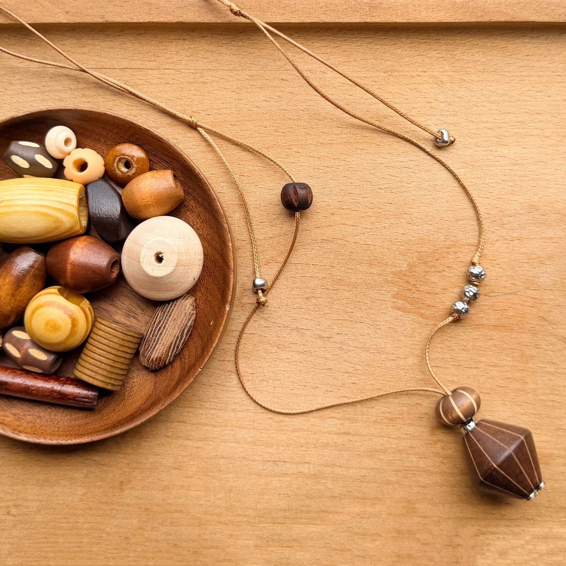 Geometric Wood Pendant For Jewelry Making In Dyed Finish With Retro Style, Ideal Jewelry Accessories