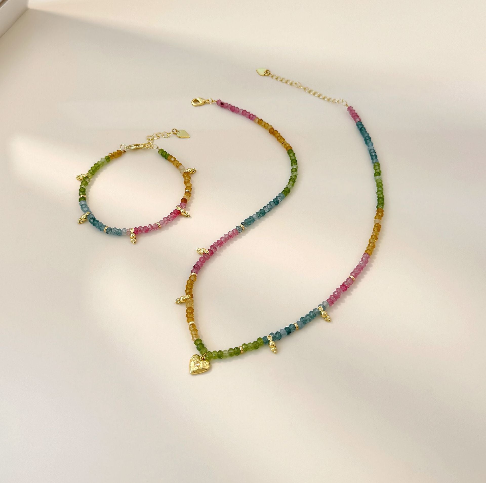 Heart Shape Tourmaline Choker Necklace For Women With Alloy Chain And Electroplated Finish Featuring Alloy Pendant