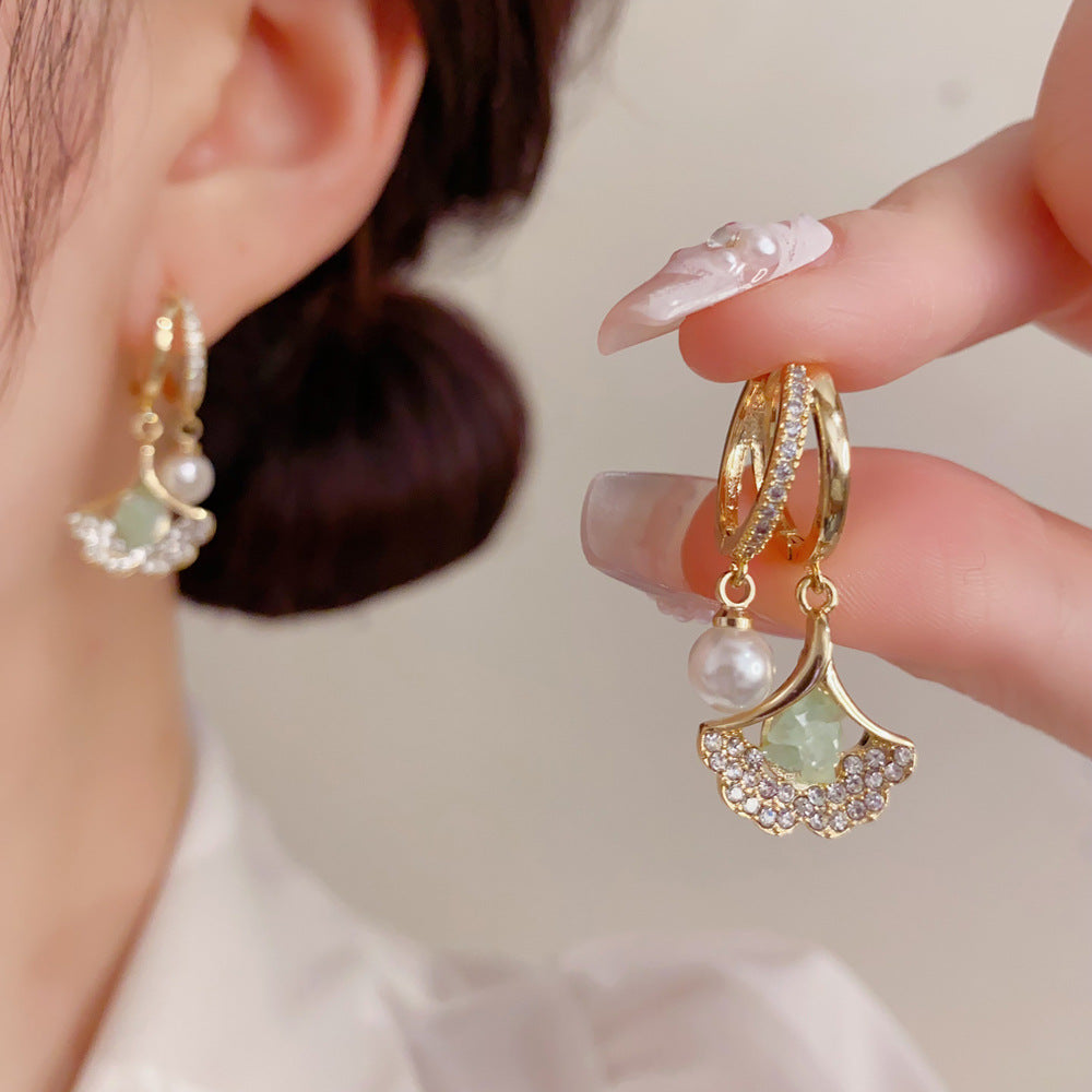 Ginkgo Leaf Drop Earrings For Women With Copper Ear Pins, Electroplated And Real Gold Plated Featuring Artificial Pearl Inlay