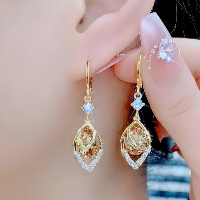 Leaves Drop Earrings For Women In Retro Style With 925 Sterling Silver Studs And Electroplated Zinc Alloy