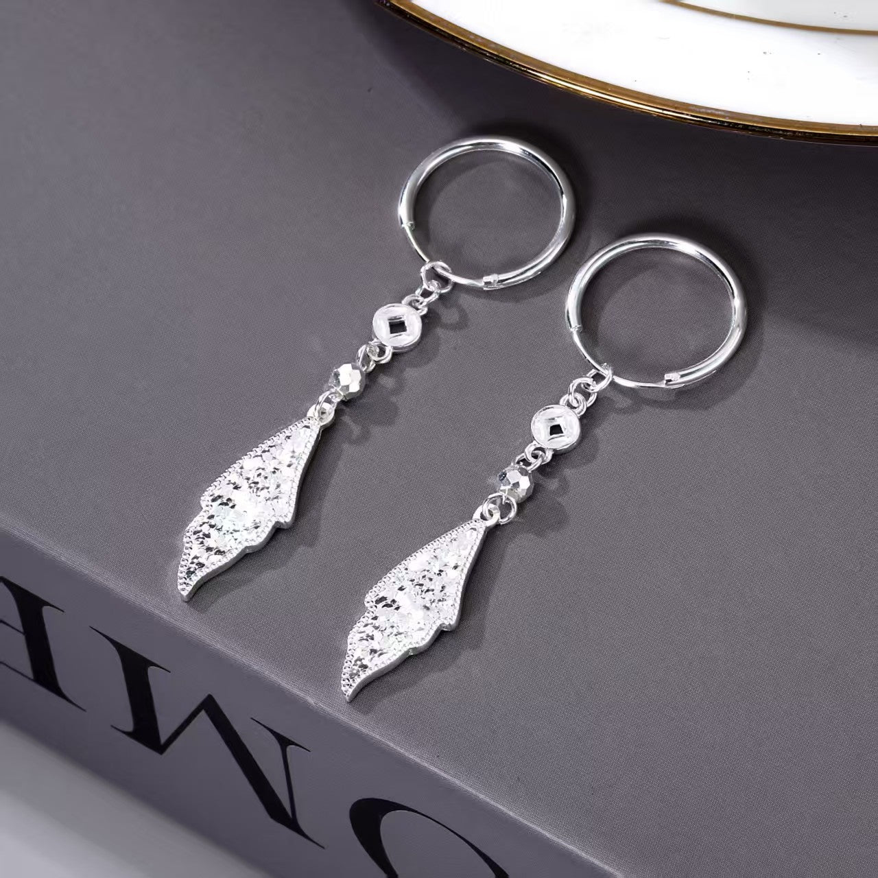 Handmade S999 Silver Leaves Earrings For Unisex Featuring Simple Style In Silver
