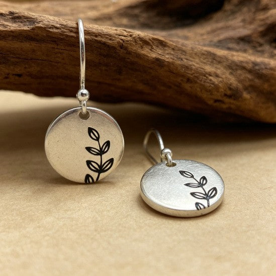 Leaves Earrings For Women Featuring Silver Alloy Material With Electroplated Craft And Zinc Alloy Ear Pins