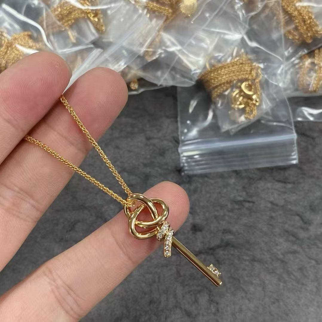 V Gold Key Necklace With Zircon Inlay On Twisted Rope Chain, Sweet Style For Women