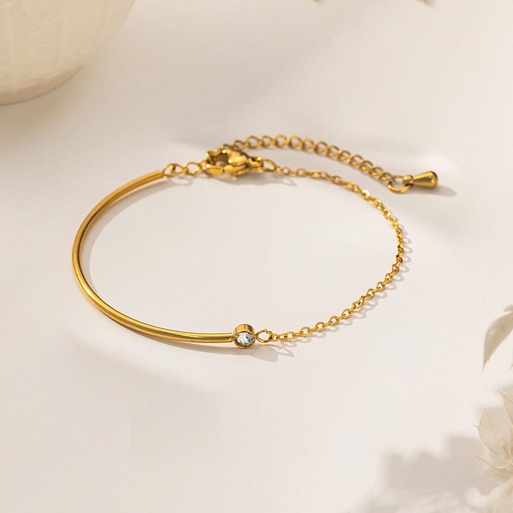 Heart Shape Bracelet For Women In Titanium Steel With Zircon Inlay, Featuring Durable Titanium Steel Chain And Pendant