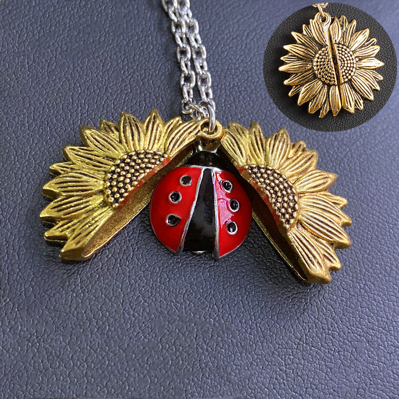 Bohemian Sunflower Necklace For Women With Electroplated Alloy Pendant On Cable Chain