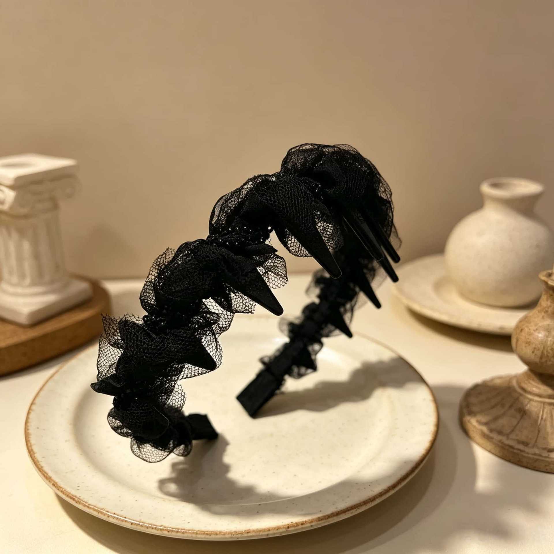 Cute Jewelry Headband For Women Featuring Mixed Materials And Dyed Black Crystal Inlay