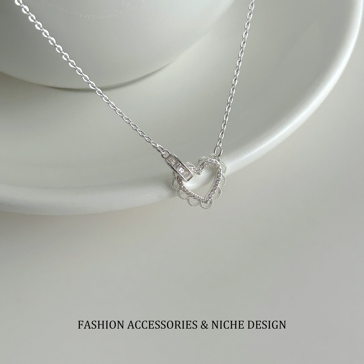 Elegant Lace Necklace For Women Featuring Electroplated Copper Pendant In Stylish Design
