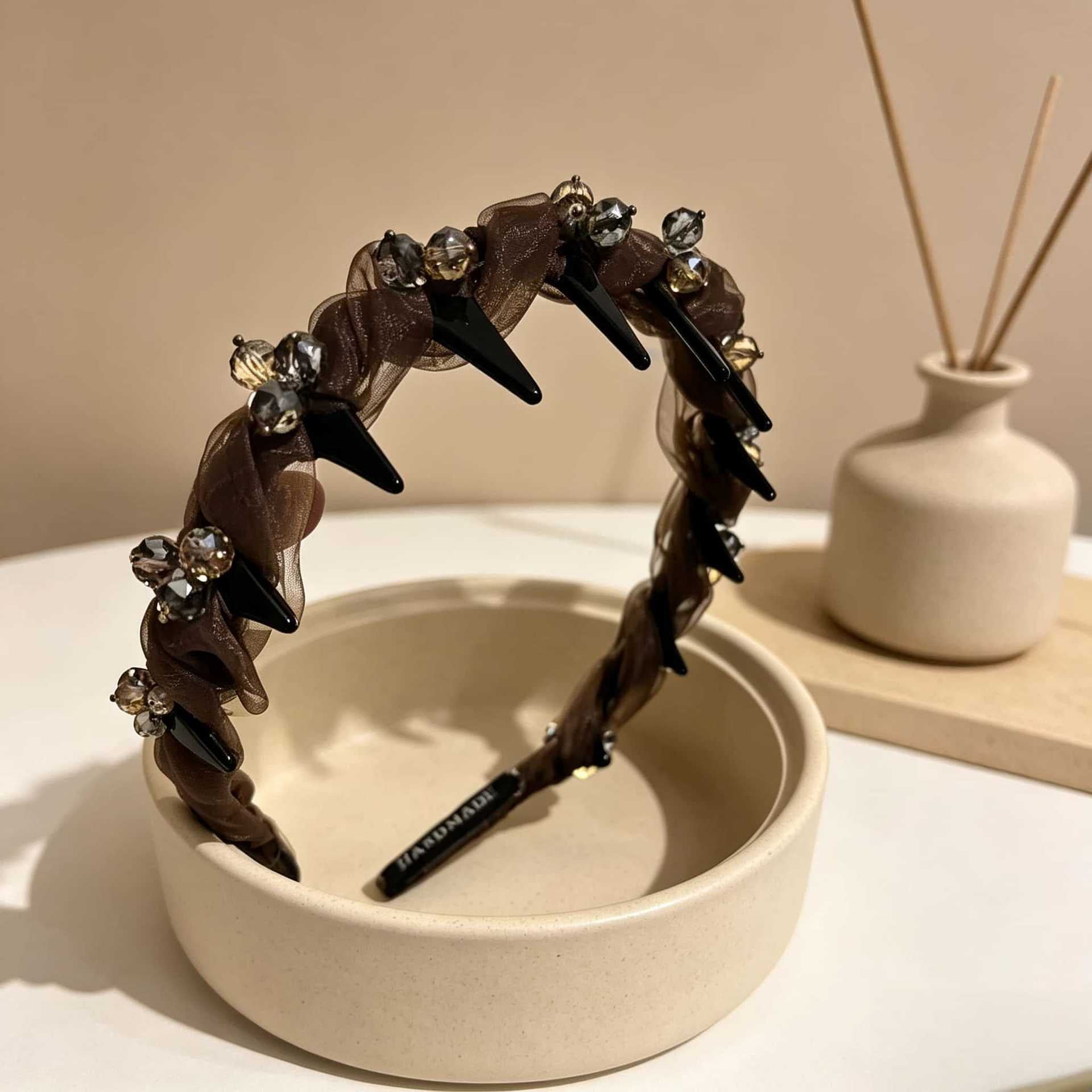 Cute Jewelry Headband For Women Featuring Mixed Materials And Dyed Black Crystal Inlay