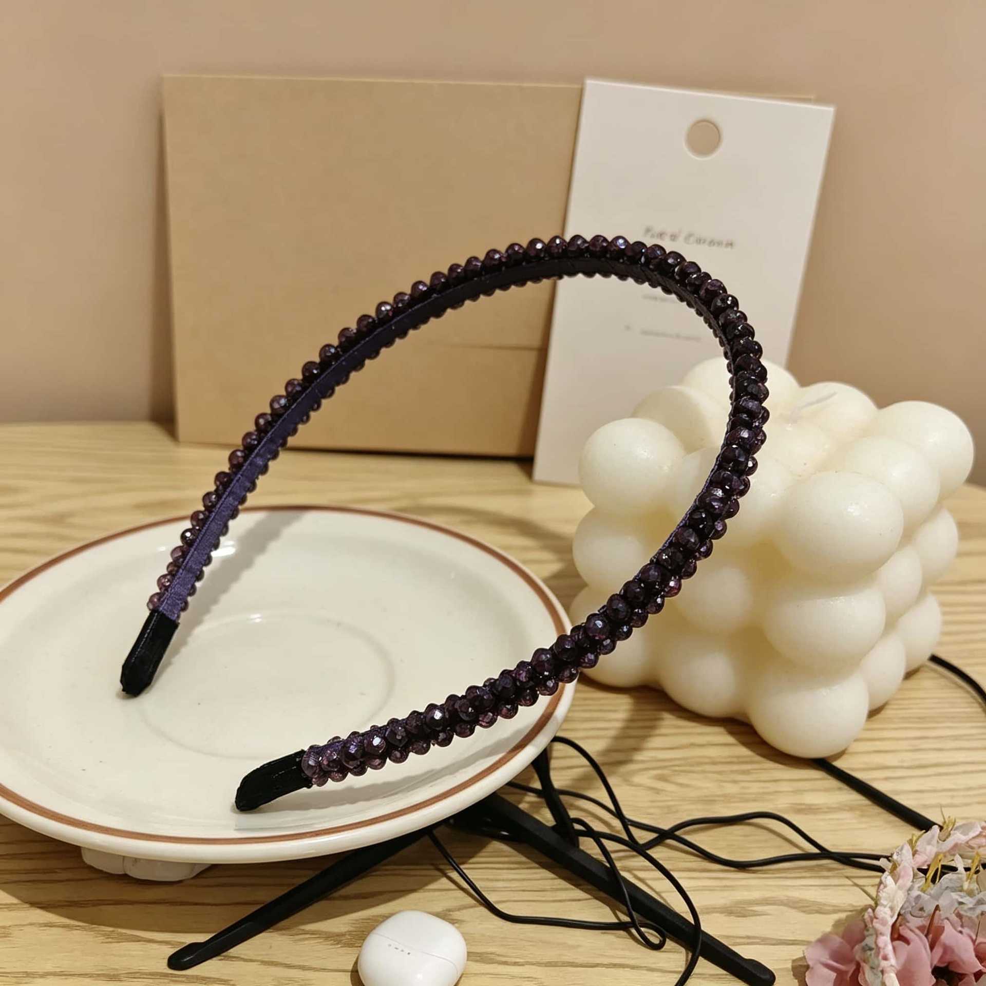 Cute Jewelry Headband For Women Featuring Mixed Materials And Dyed Black Crystal Inlay