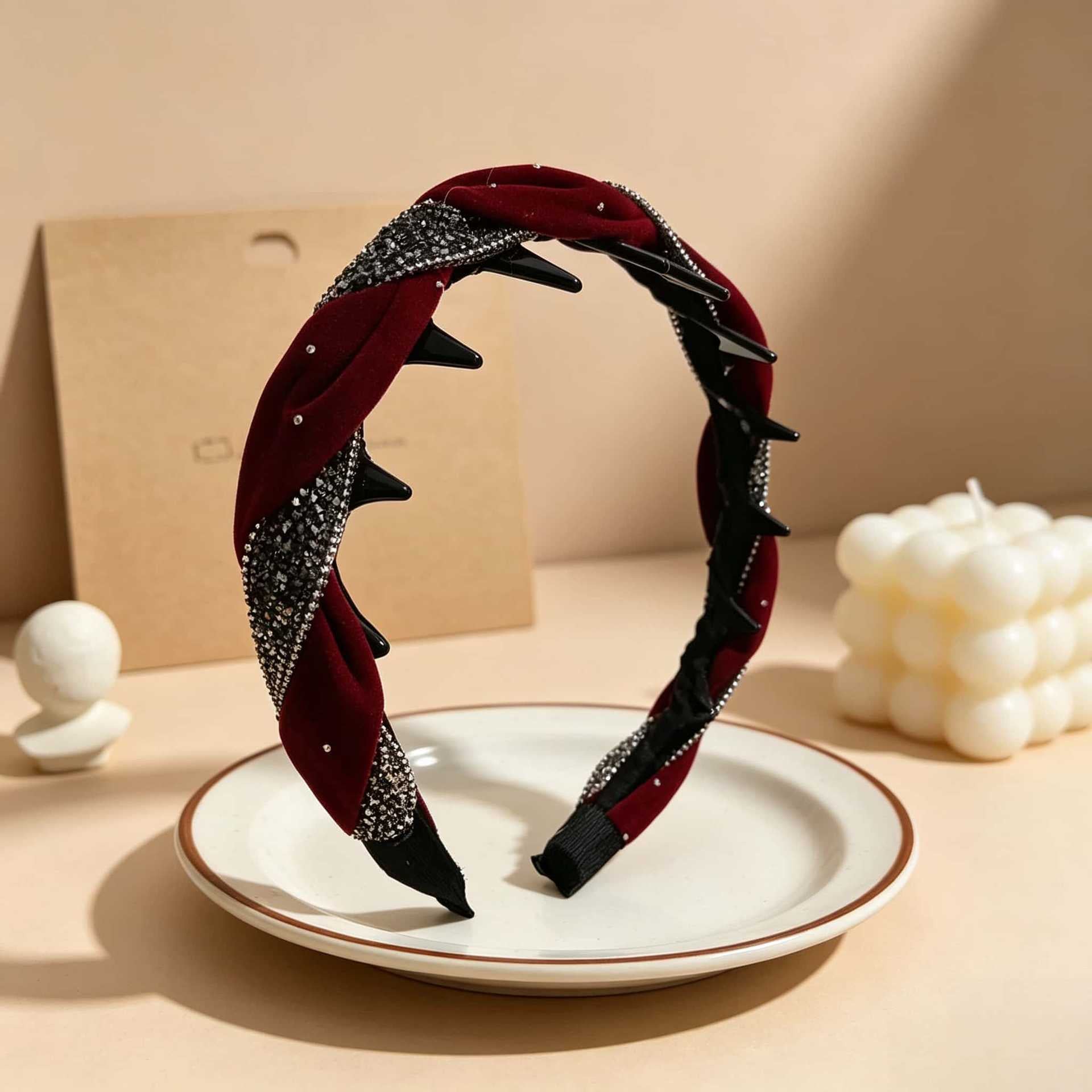 Cute Jewelry Headband For Women Featuring Mixed Materials And Dyed Black Crystal Inlay