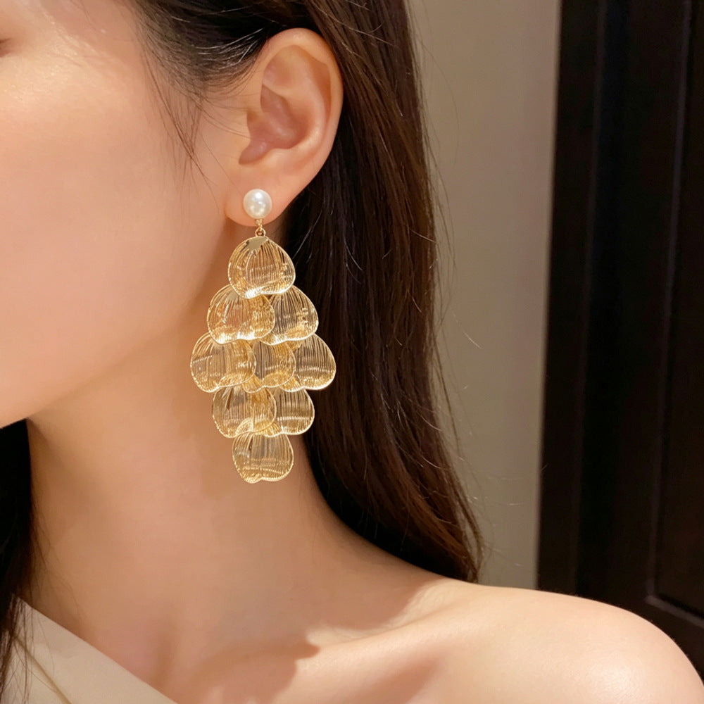 Exaggerated Leaves Tassel Drop Earrings For Women With Copper Ear Pins And Real Gold Plated Finish