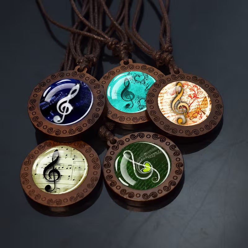 Handmade Maillard Style Pendant Necklace With Rope Chain And Glass Pendant, Alloy Material, Unisex