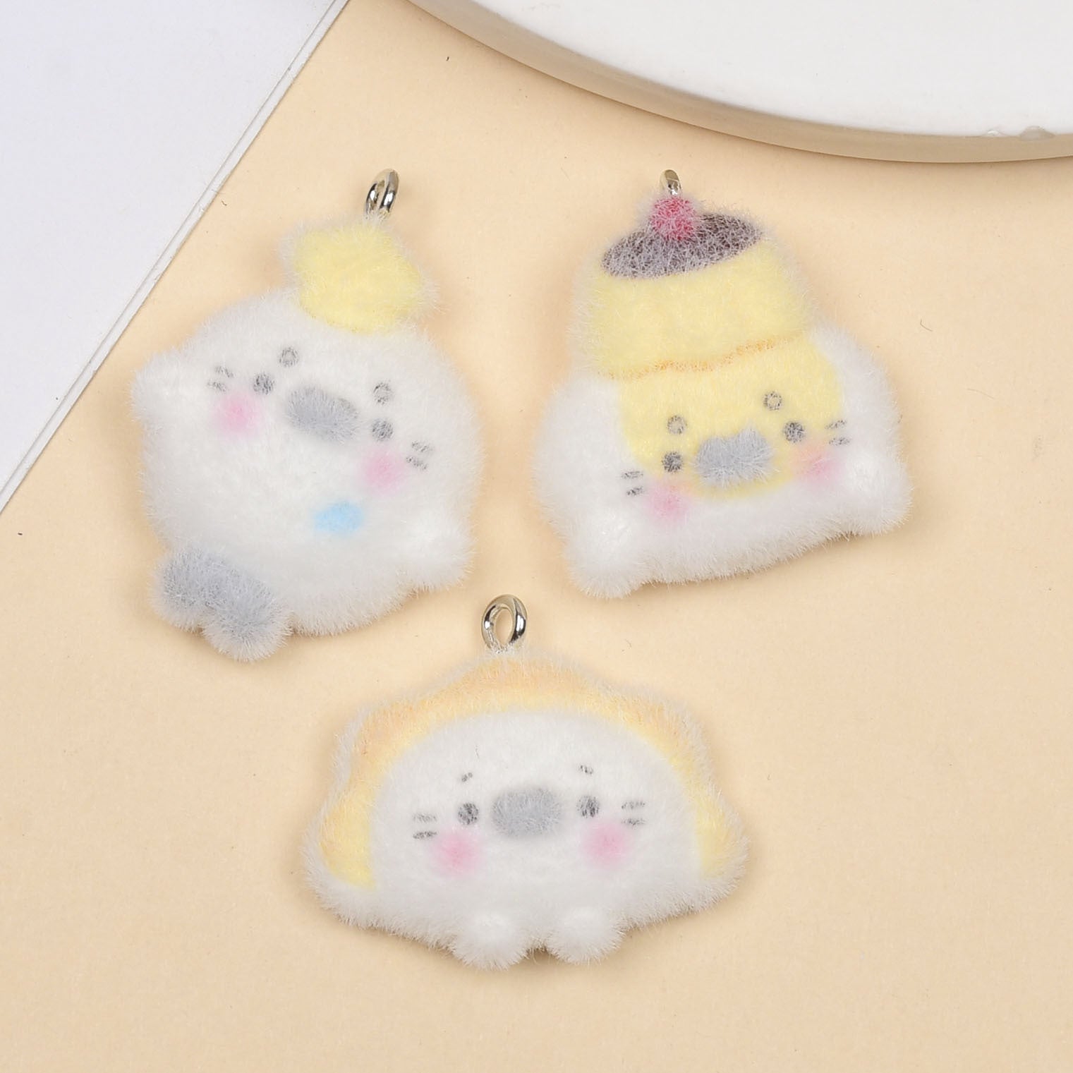 Cute Animal Resin Pendant With Flocking Craft, Jewelry Accessories